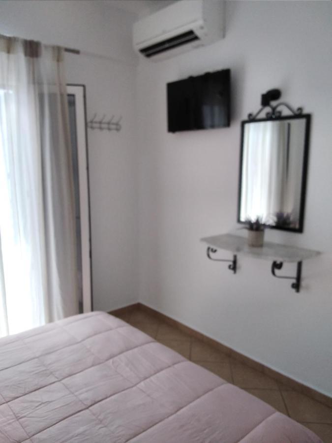 Celeste Apartments Ornos  Eksteriør billede