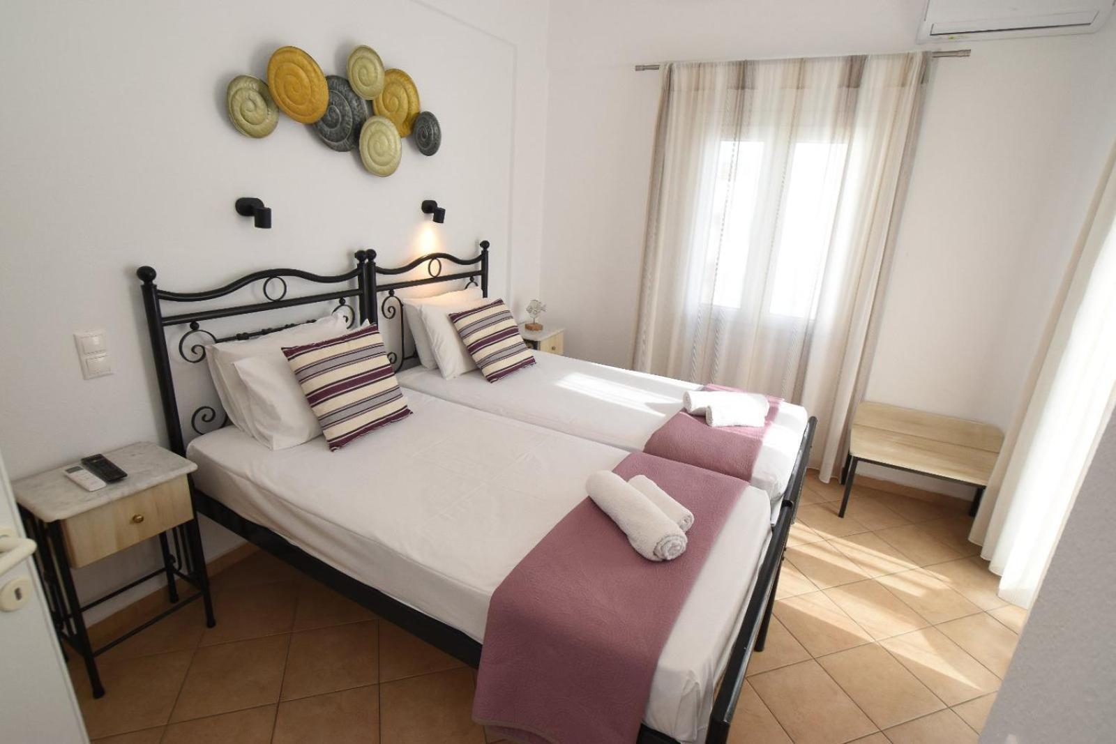 Celeste Apartments Ornos  Eksteriør billede