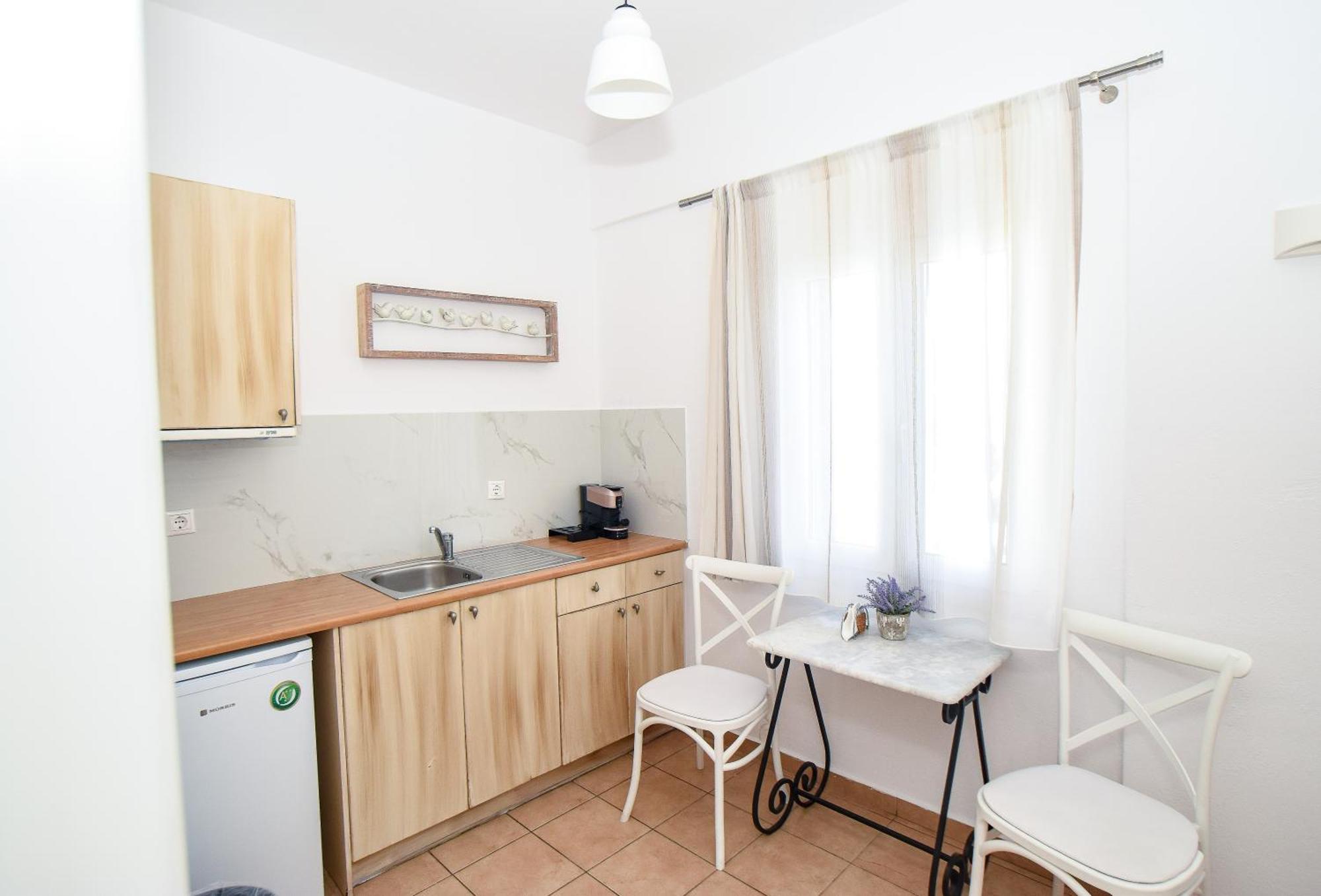 Celeste Apartments Ornos  Eksteriør billede