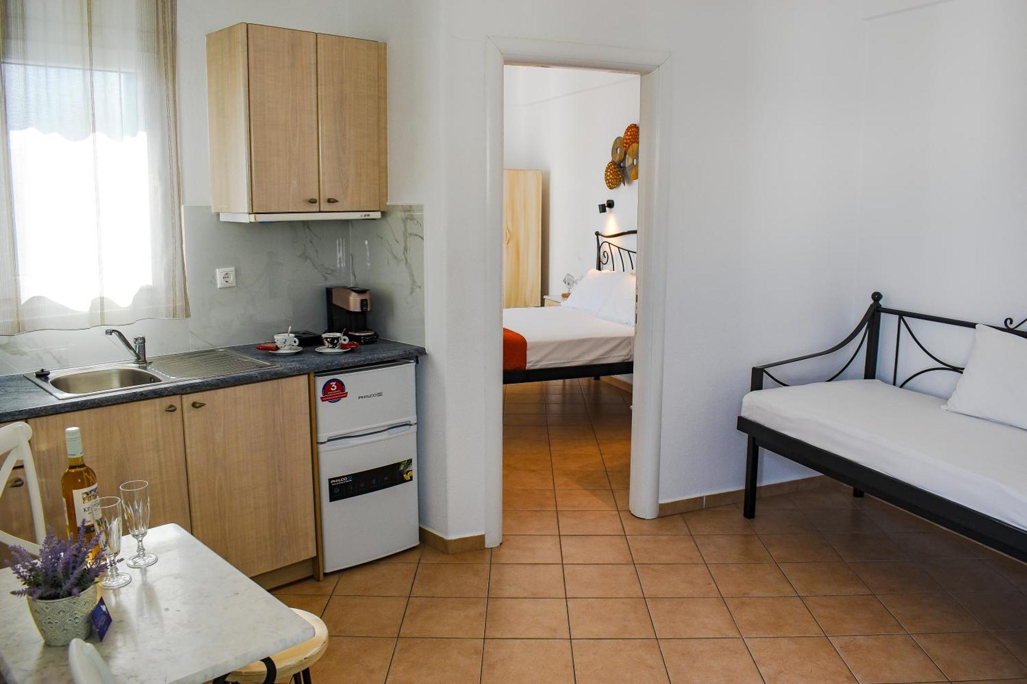 Celeste Apartments Ornos  Eksteriør billede